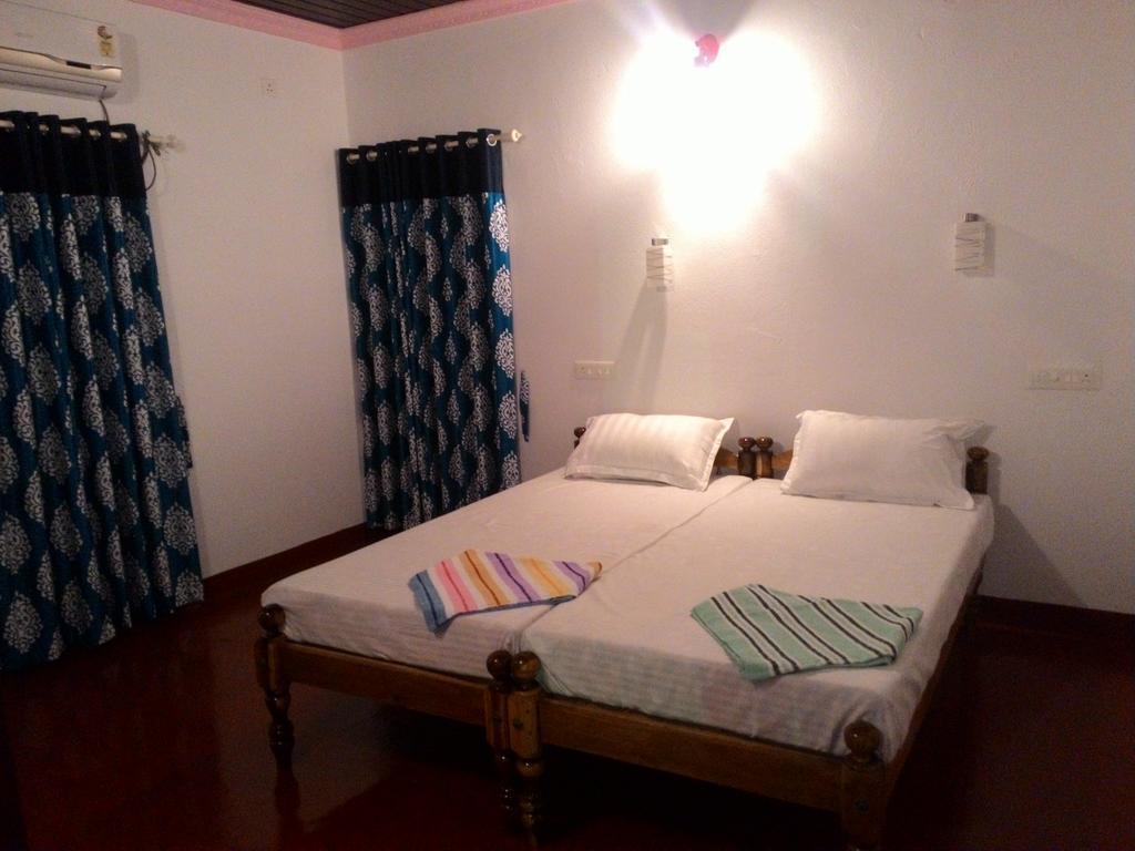 Marari Babu Homestay Mararikulam Extérieur photo